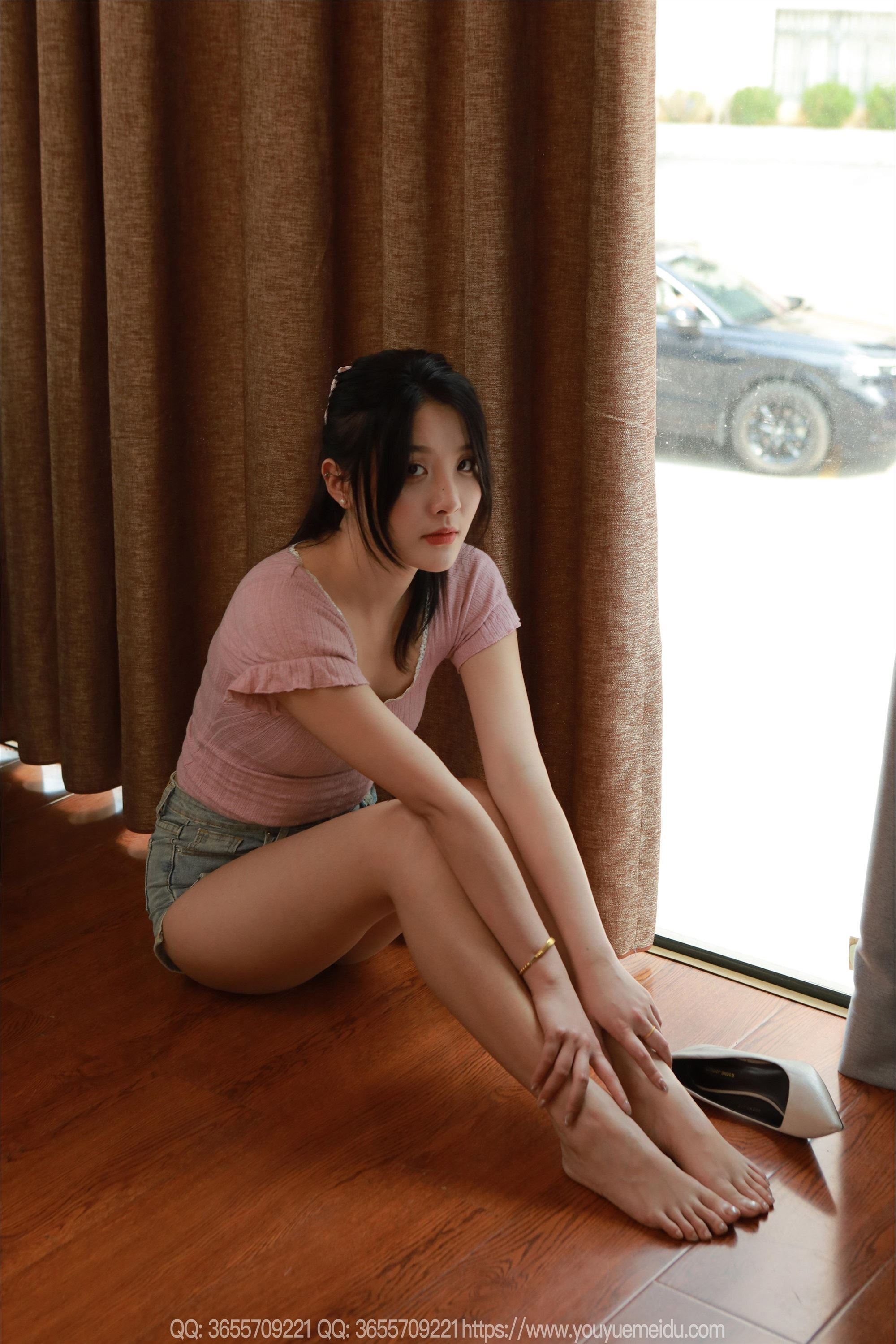 IESS异思趣向  2025.04.09 丝享家 2023 婉萍《一丝不挂》